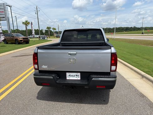 Used 2019 Honda Ridgeline RTL image 8