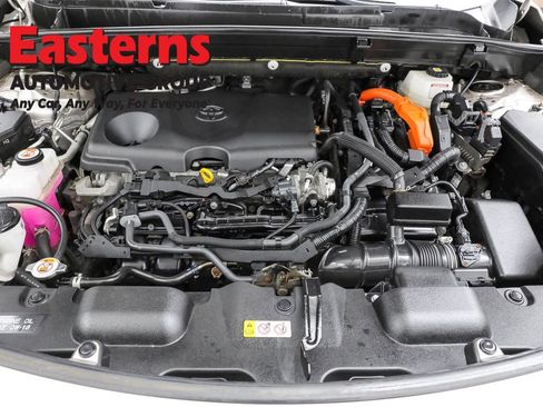 Used 2023 Toyota Venza Limited image 7