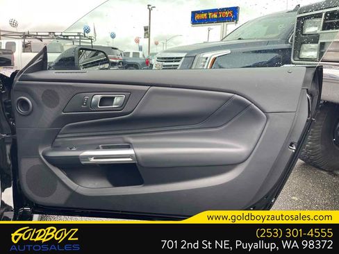 Used 2025 Ford Mustang GT Premium image 27