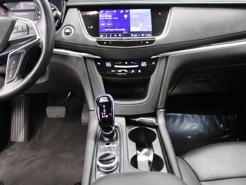 Certified 2023 Cadillac XT5 Premium Luxury image 25