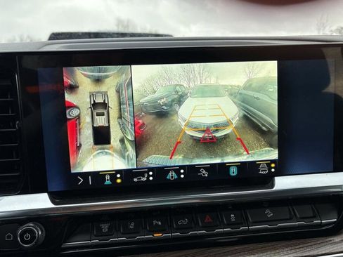 Used 2024 Chevrolet Silverado 2500 LT w/ Midnight Edition image 14