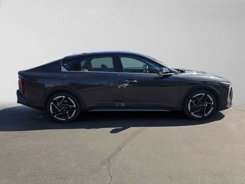Used 2025 Kia K4 GT-Line FWD image 2