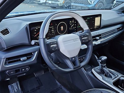 Certified 2025 Kia K4 GT-Line image 27