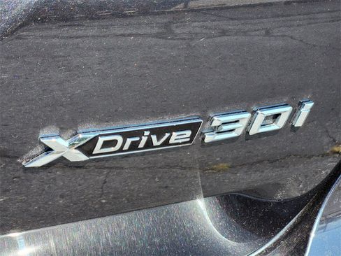 Certified 2024 BMW X3 xDrive30i w/ Convenience Package image 12