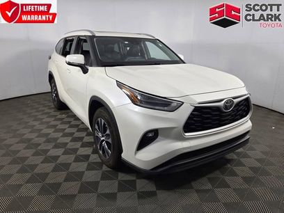 Used 2021 Toyota Highlander XLE