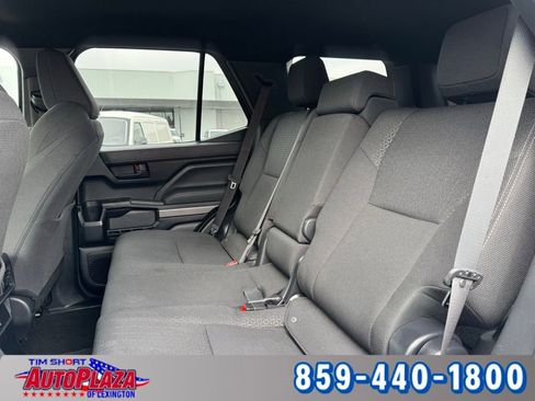 Used 2025 Toyota 4Runner SR5 image 31