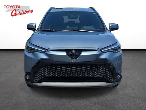 Used 2024 Toyota Corolla Cross AWD Hybrid w/ Convenience Package image 2