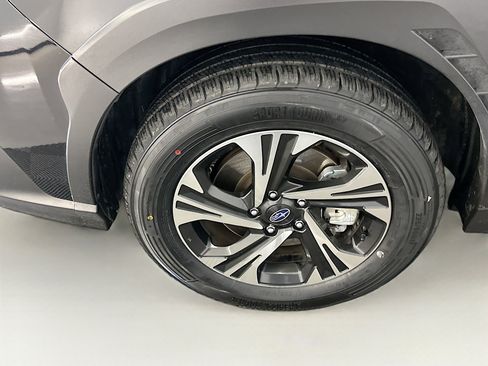 Used 2024 Subaru Crosstrek 2.0i Premium AWD/4WD image 11