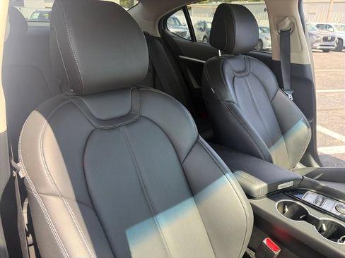 Used 2023 Genesis G70 2.0T AWD/4WD image 36