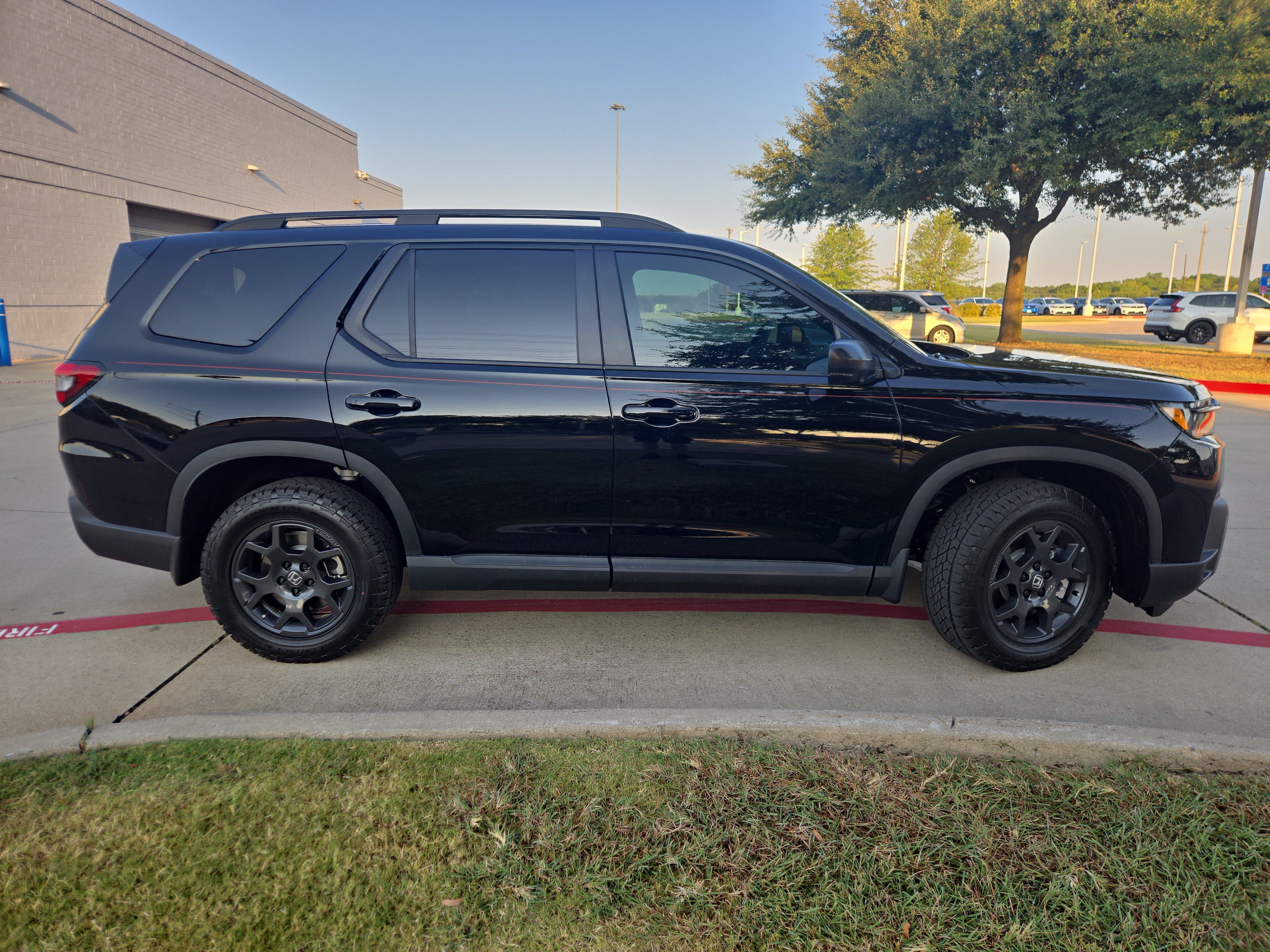 New 2026 Honda Pilot TrailSport image 10