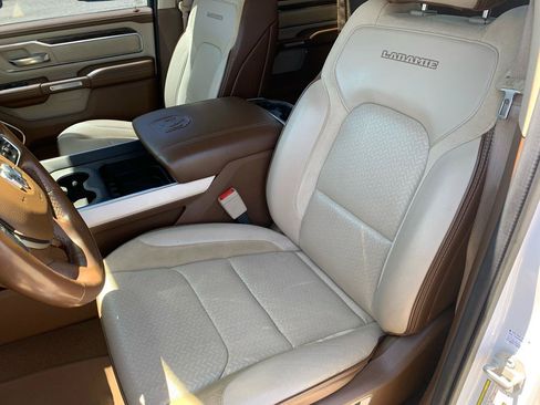 Used 2019 RAM 1500 Laramie AWD/4WD image 33