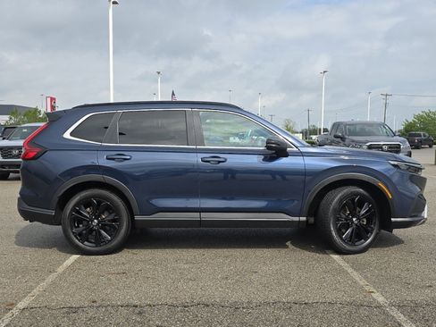 Used 2023 Honda CR-V Sport Touring image 17
