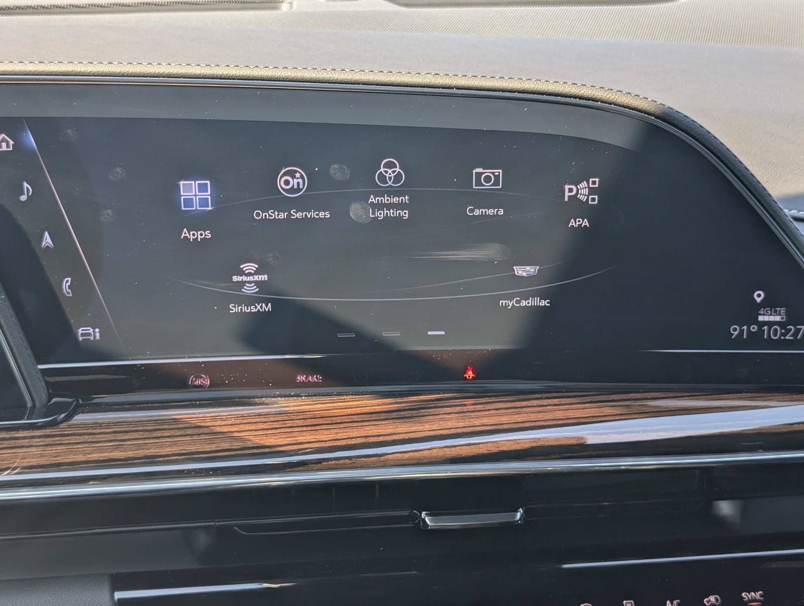 Used 2022 Cadillac Escalade Premium Luxury RWD image 18