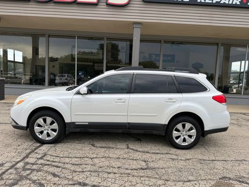 Used 2012 Subaru Outback 2.5i Premium AWD/4WD image 2