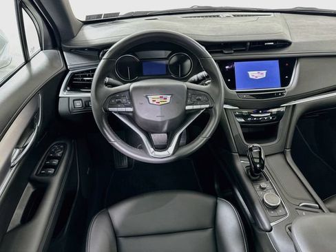 New 2025 Cadillac XT6 Luxury AWD/4WD image 21
