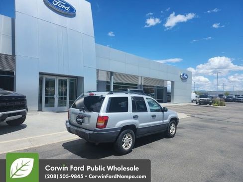Used 2004 Jeep Grand Cherokee Laredo w/ Convenience Group AWD/4WD image 7