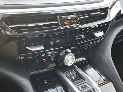 Certified 2024 Acura MDX SH-AWD w/ Technology Package image 17