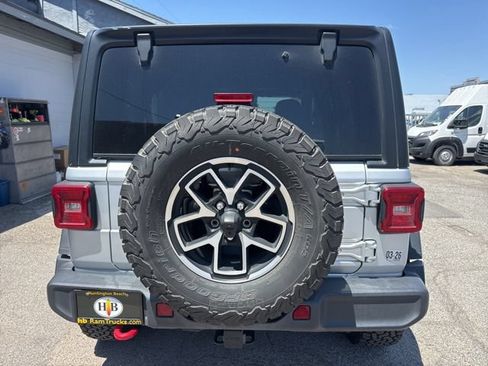 Used 2024 Jeep Wrangler Unlimited Rubicon AWD/4WD image 6