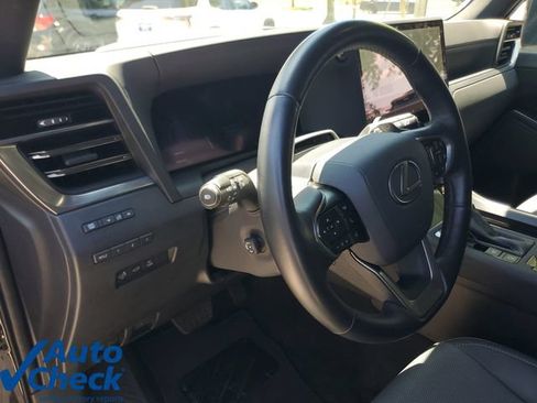 Used 2025 Lexus GX 550 w/ Accessory Package (Z1) AWD/4WD image 19