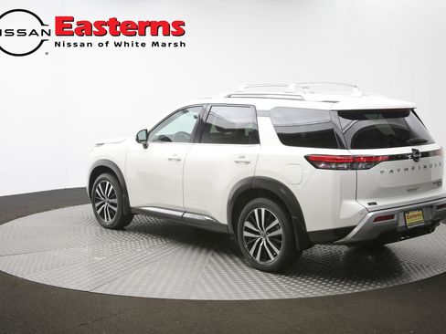 Used 2023 Nissan Pathfinder Platinum AWD/4WD image 67