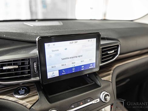 Used 2020 Ford Explorer Limited w/ Class III Trailer Tow Package image 29