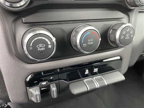 Used 2022 RAM 2500 Big Horn w/ Level A Equipment Group image 18