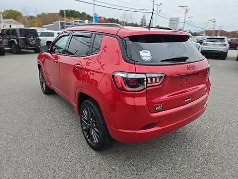 Certified 2022 Jeep Compass Limited image 5