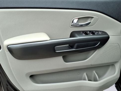 Used 2020 Kia Sedona EX FWD image 14