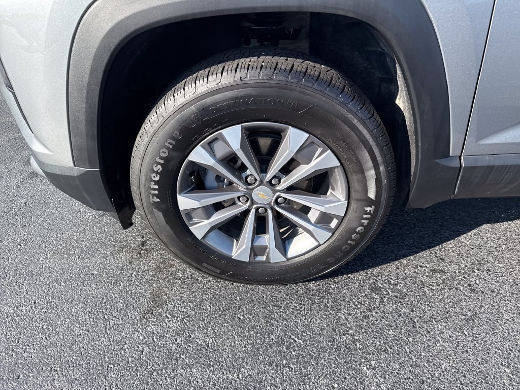 Used 2026 Chevrolet Equinox LT FWD image 29