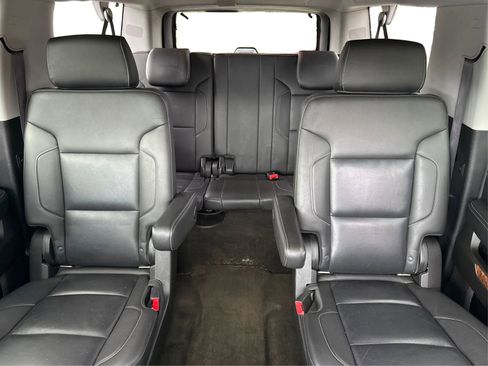 Used 2017 Chevrolet Suburban Premier AWD/4WD image 14