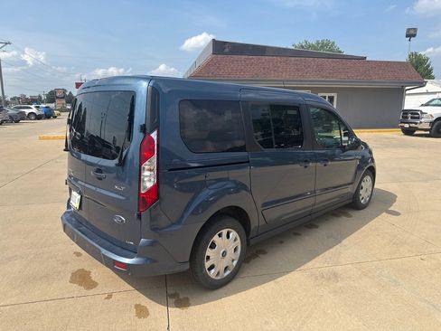 Used 2022 Ford Transit Connect XLT image 5