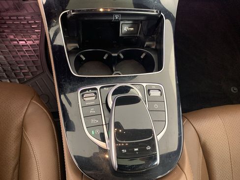 Used 2017 Mercedes-Benz E 300 4MATIC image 25
