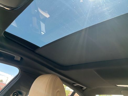 Used 2021 BMW 530i xDrive w/ Convenience Package image 30