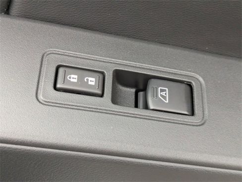 New 2026 Nissan Frontier SV image 37