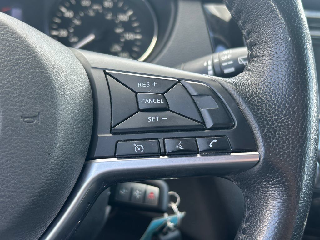Used 2019 Nissan Rogue S AWD/4WD image 17