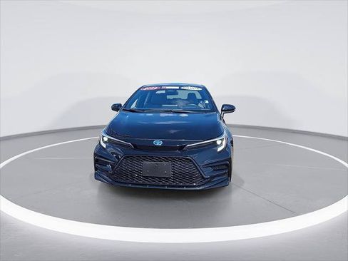 Certified 2024 Toyota Corolla SE AWD/4WD image 4