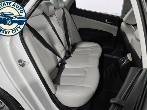 Used 2017 Kia Optima EX w/ Technology Package FWD image 39