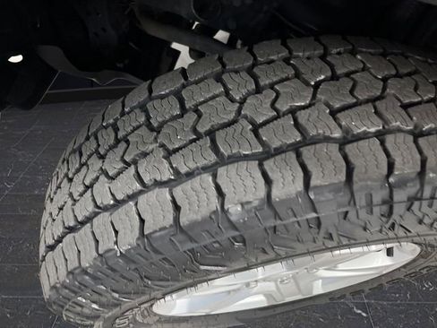 Used 2022 Jeep Wrangler Unlimited Sport image 35