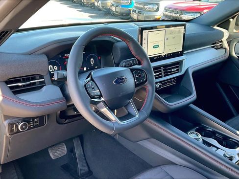 New 2026 Ford Explorer ST-Line w/ ST-Line Street Pack image 8