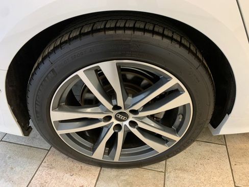 Used 2022 Audi A6 Premium Plus image 11