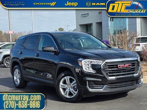 Used 2024 GMC Terrain SLE image 1