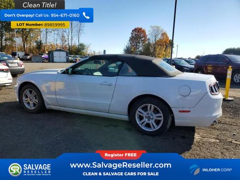 Used 2014 Ford Mustang Convertible image 3