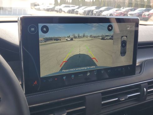 Certified 2023 Lincoln Corsair AWD w/ Equipment Group 101A image 17