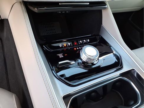 New 2026 Jeep Grand Wagoneer 4WD image 24