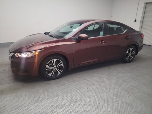 Used 2021 Nissan Sentra SV FWD image 2