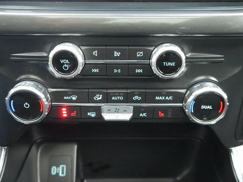 Used 2022 Ford F150 XLT w/ Equipment Group 302A High image 18