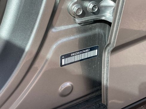 Used 2025 Kia Soul LX w/ LX Technology Package image 27