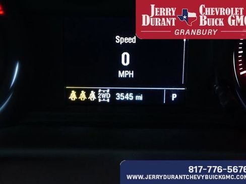 Used 2025 Chevrolet Silverado 2500 Custom w/ Custom Value Package image 10