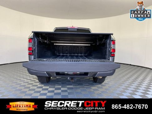 Used 2025 Nissan Frontier SV w/ SV Convenience Package AWD/4WD image 28