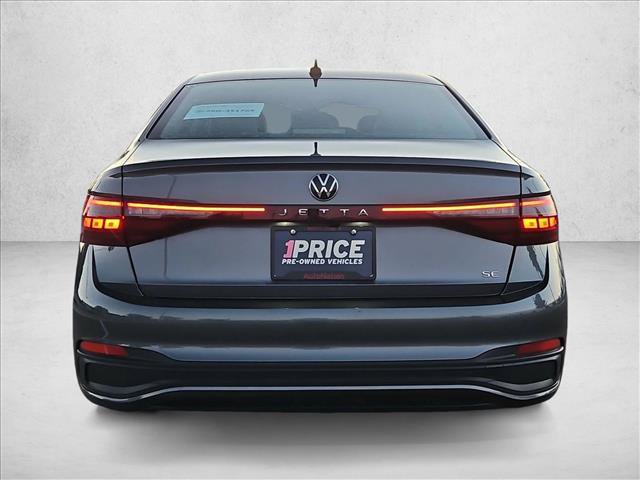 Used 2025 Volkswagen Jetta SE FWD image 7